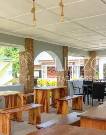 Bar & Restaurant at Likizo Cottages