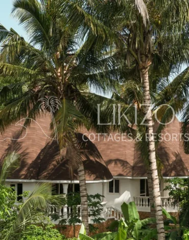 Bar & Restaurant at Likizo Cottages